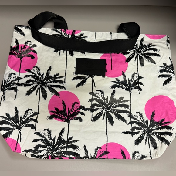 Aloha Collection Tripper - Picture 4 of 10